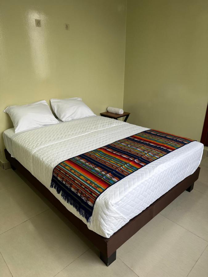 Hostal Marin Central Quito Bagian luar foto