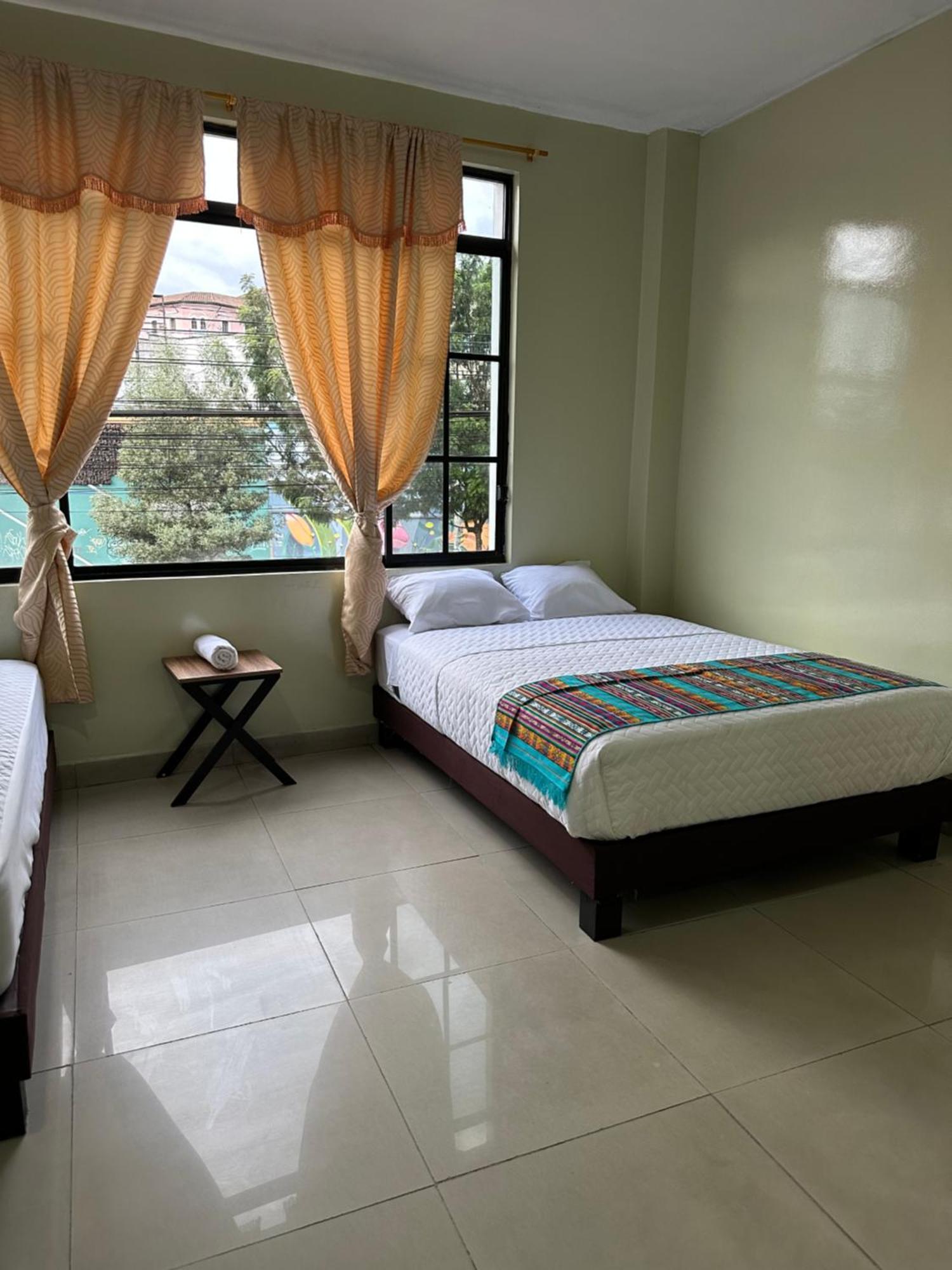 Hostal Marin Central Quito Bagian luar foto